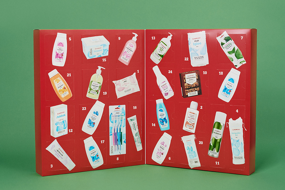 Röd julkalender med 24 luckor
