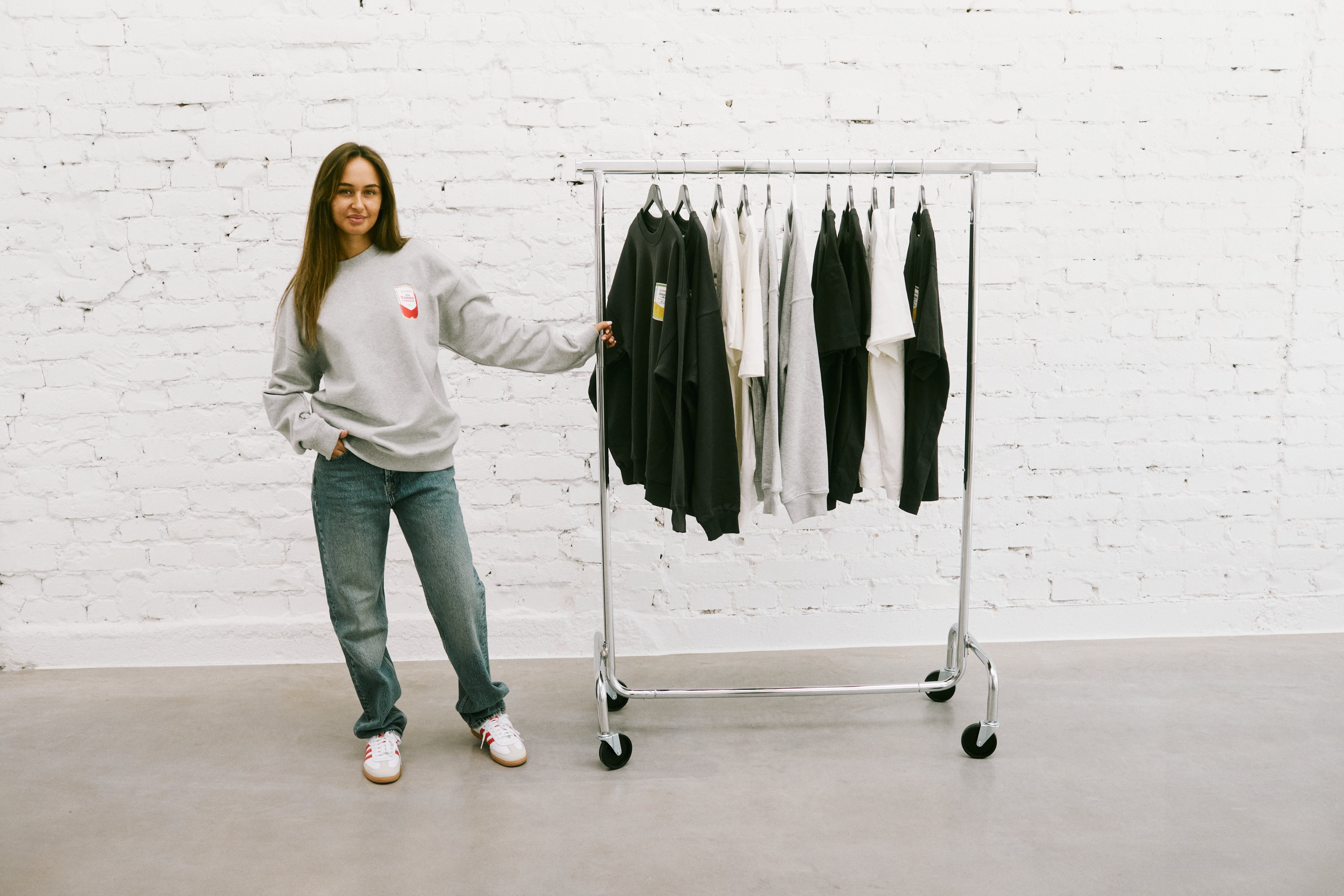 Ljusgrå Eldorado sweatshirt med krossade tomater