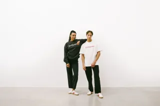 Svarta och vita Eldoradokläder med logotyp