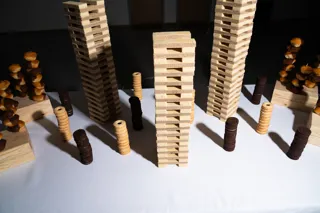 Kaktorn av wafers, småkakor och muffins