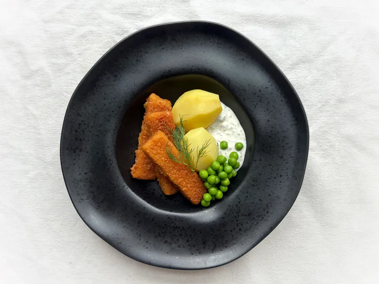 Fiskpinnar med dillsås 