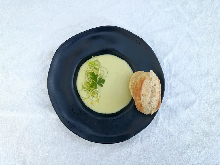 Gräddig potatis- och purjolökssoppa